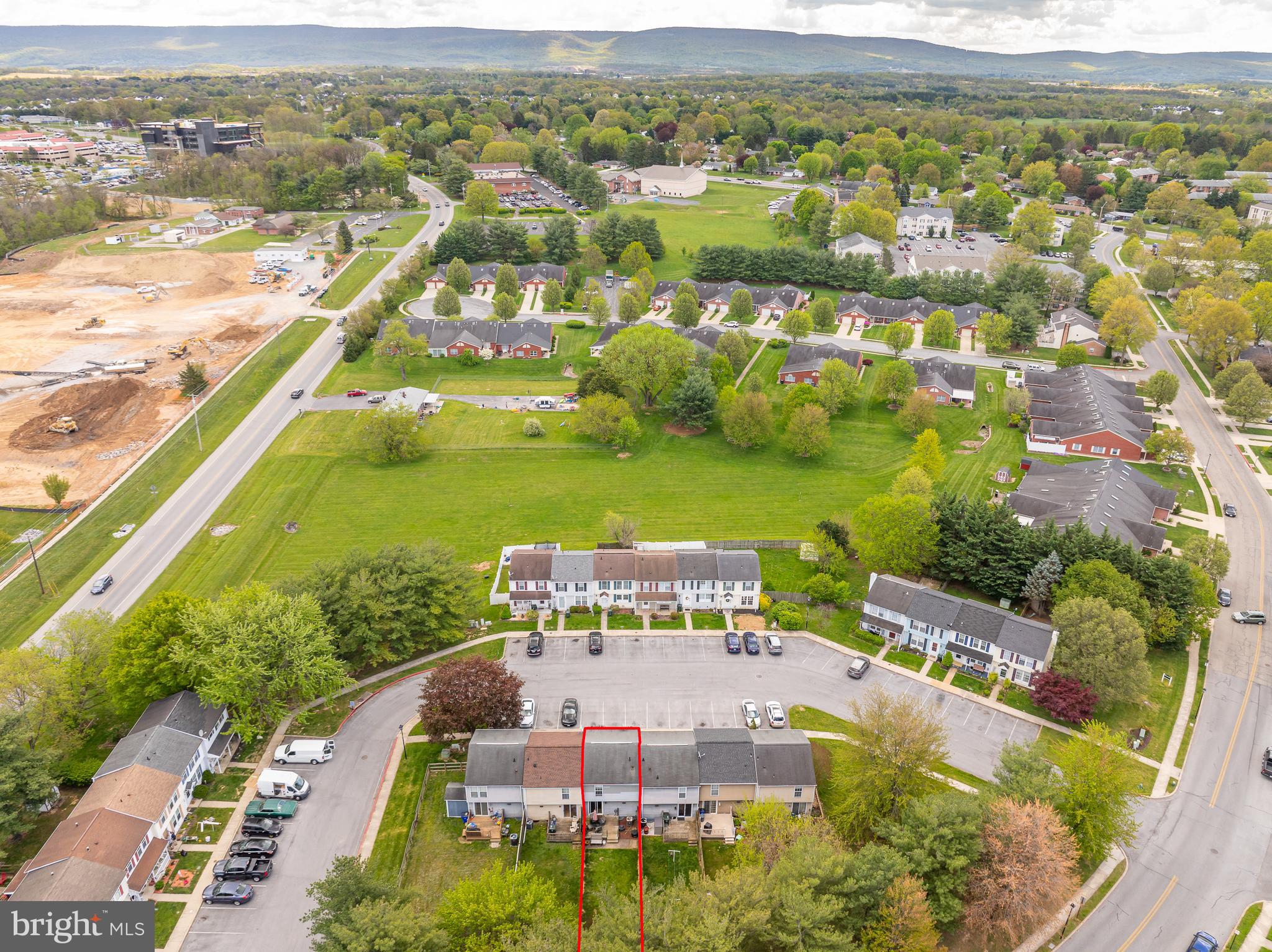 221 LILY COURT