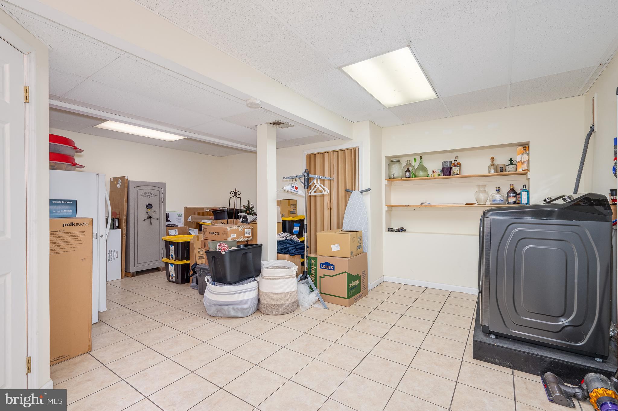221 LILY COURT