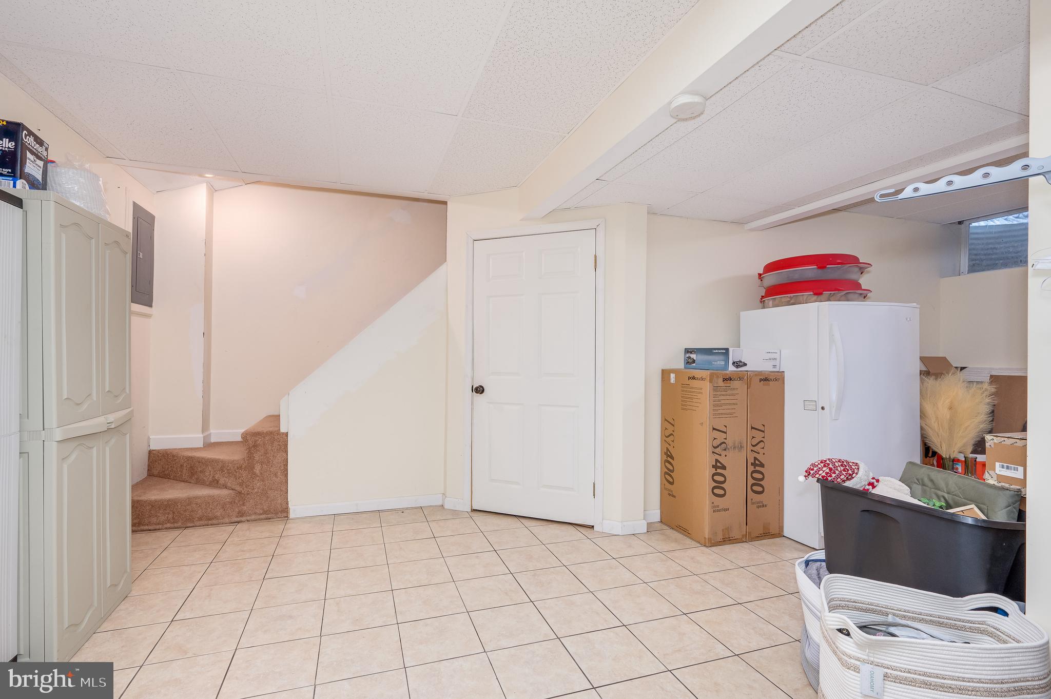 221 LILY COURT