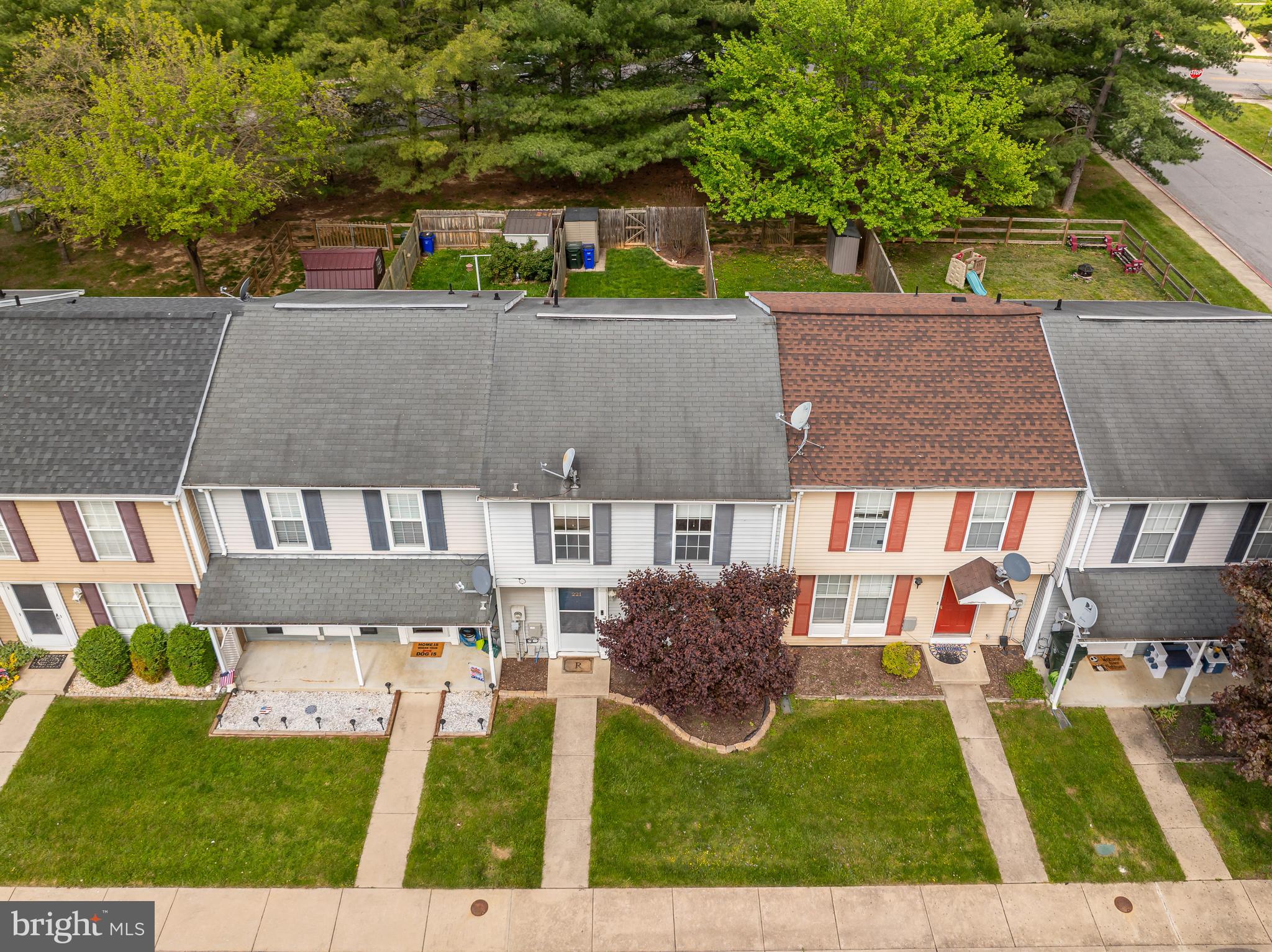 221 LILY COURT