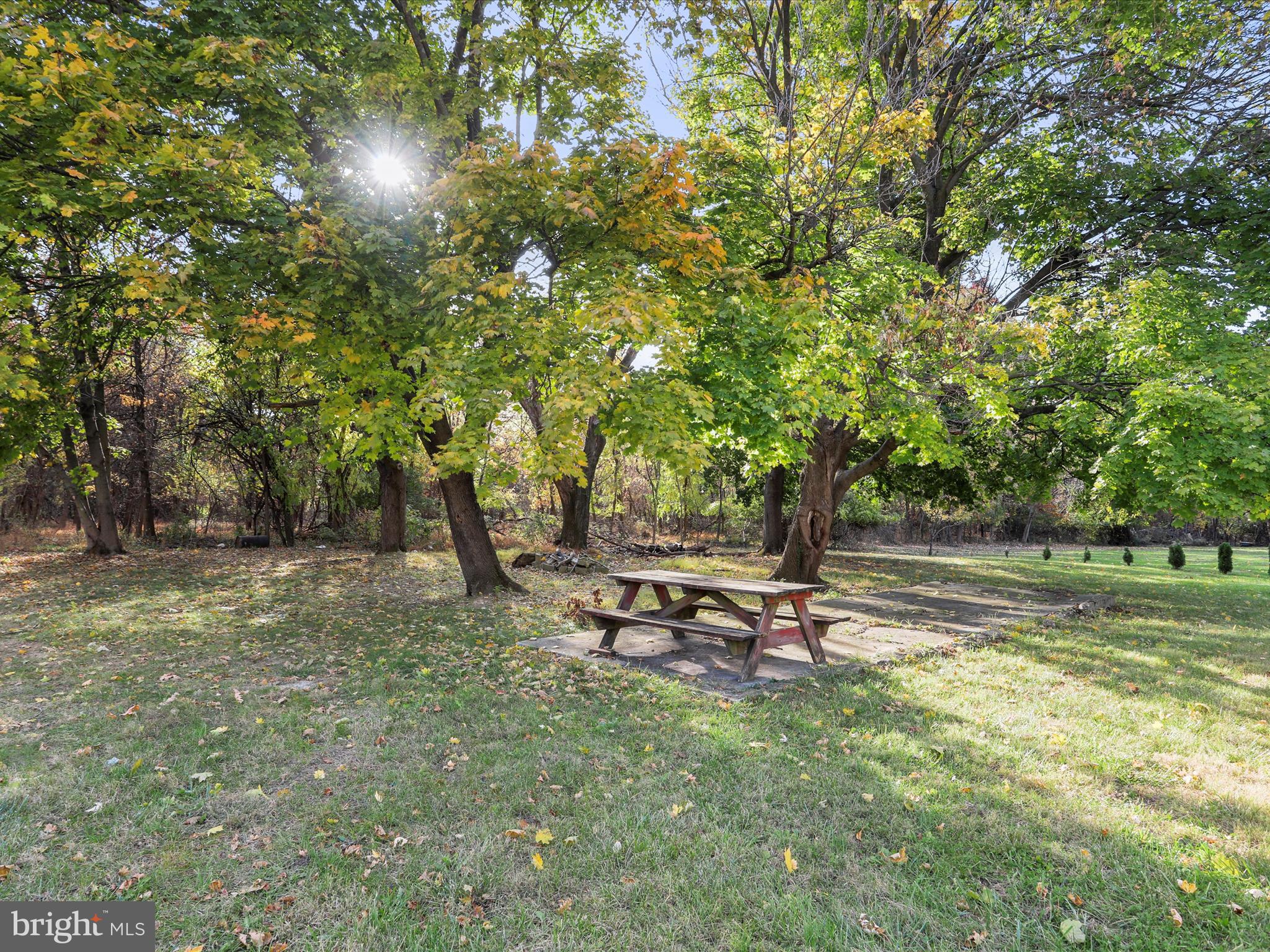 40 CRYSTAL FALLS DRIVE
