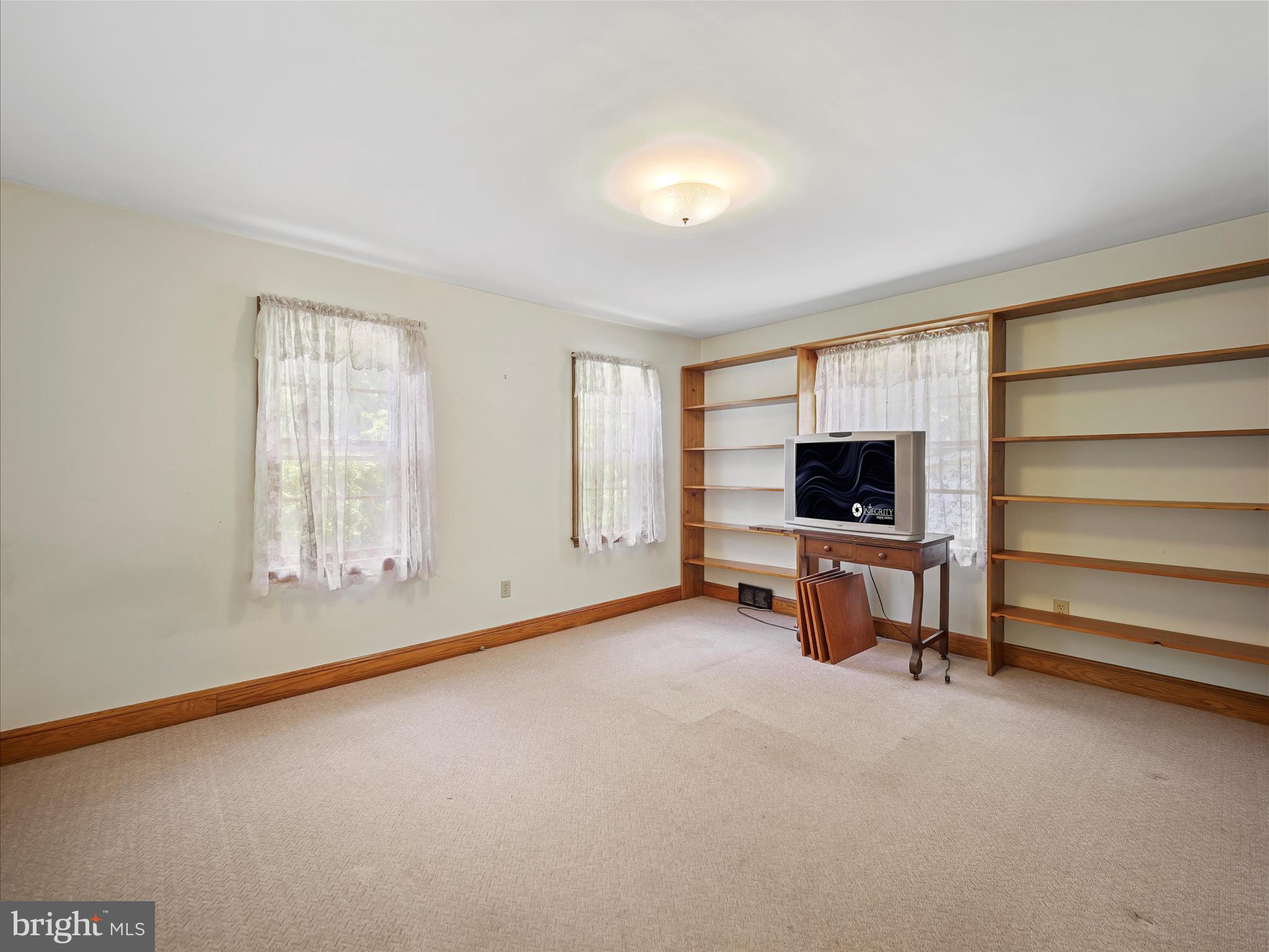 932 MOUNT AETNA ROAD