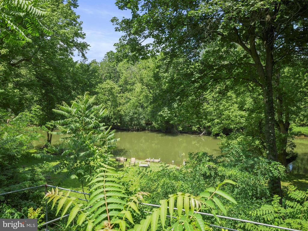 932 MOUNT AETNA ROAD