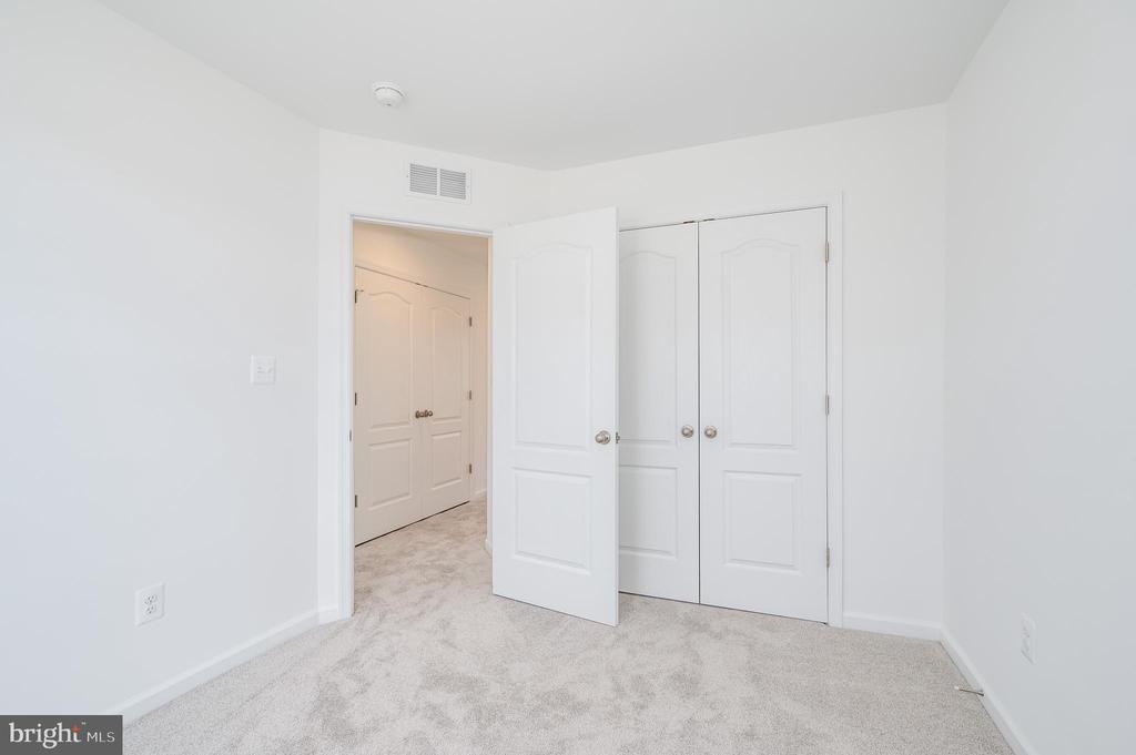 301 HILLSDALE PLACE