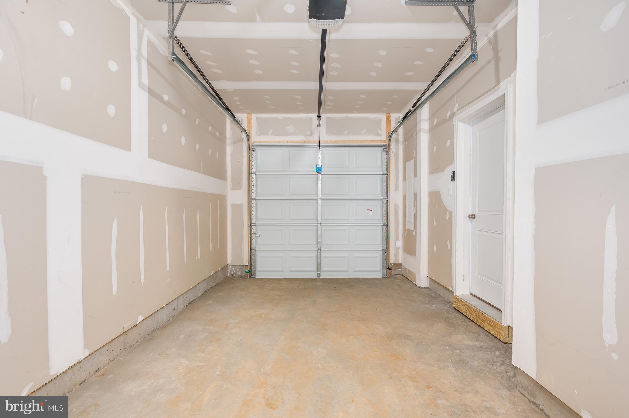 301 HILLSDALE PLACE