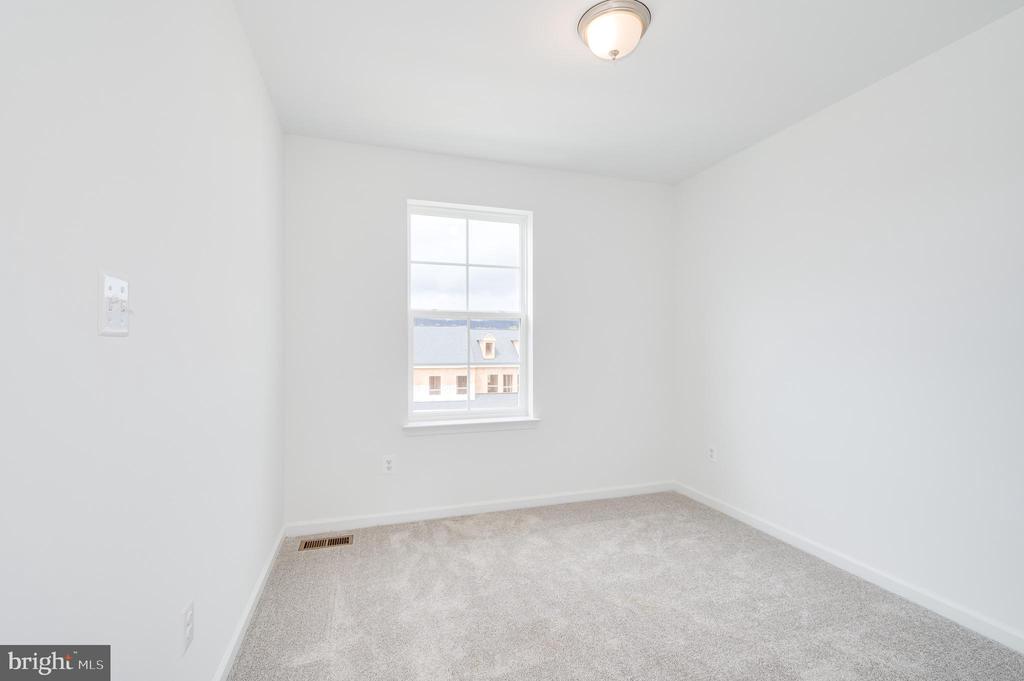 301 HILLSDALE PLACE
