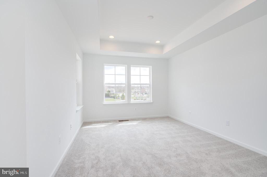 301 HILLSDALE PLACE