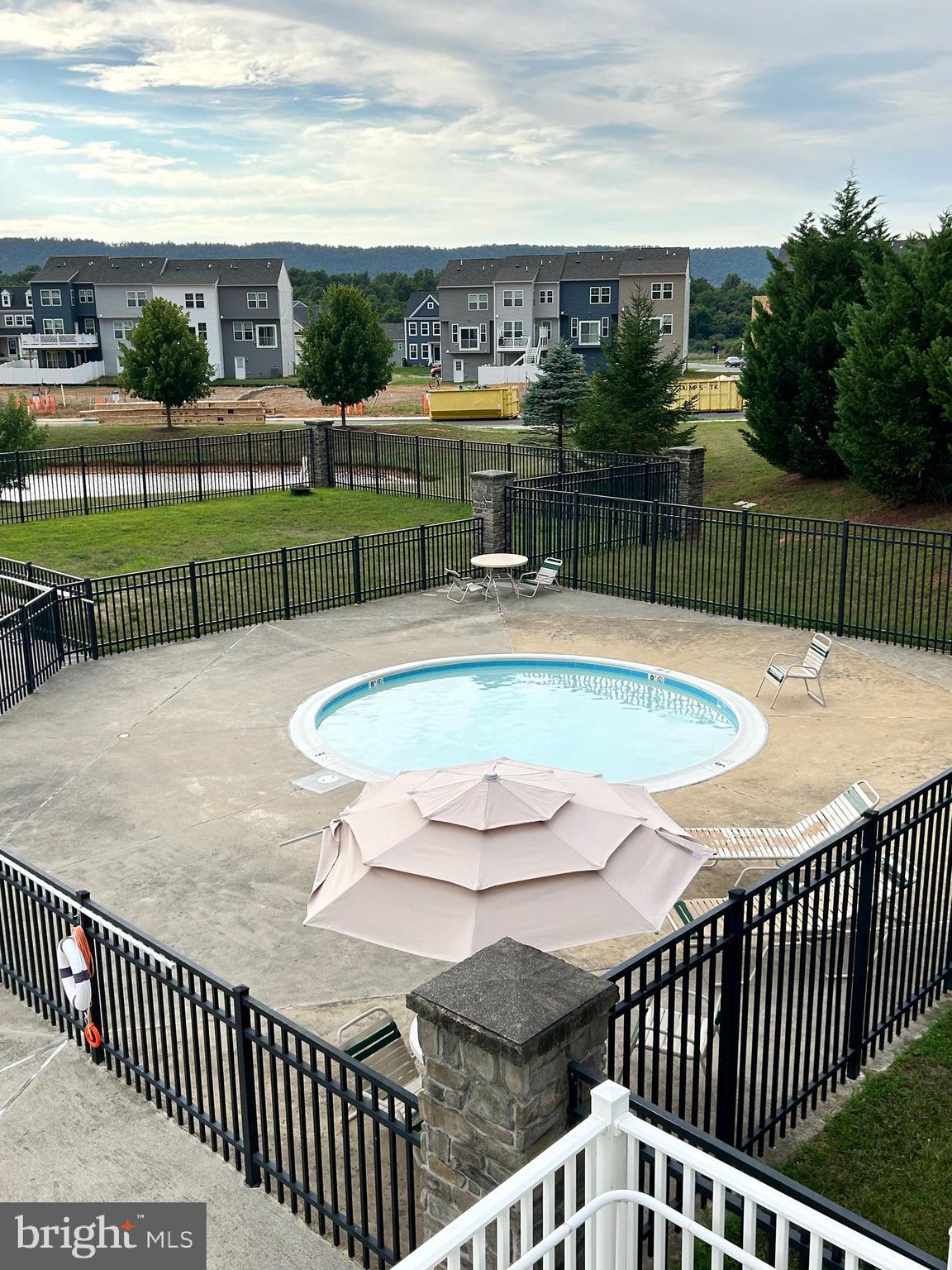 301 HILLSDALE PLACE