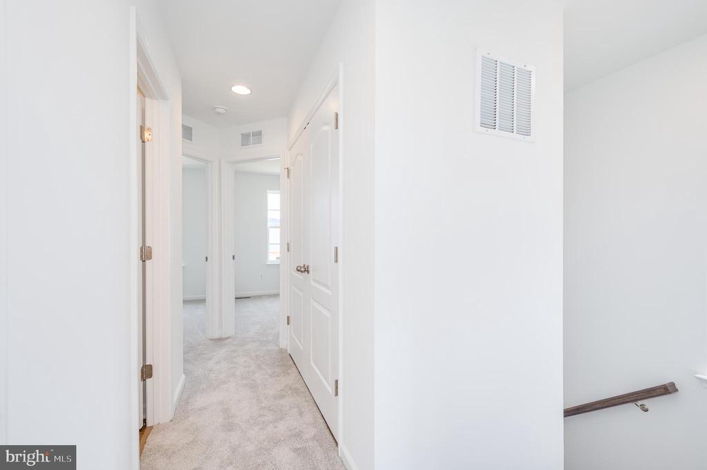 301 HILLSDALE PLACE