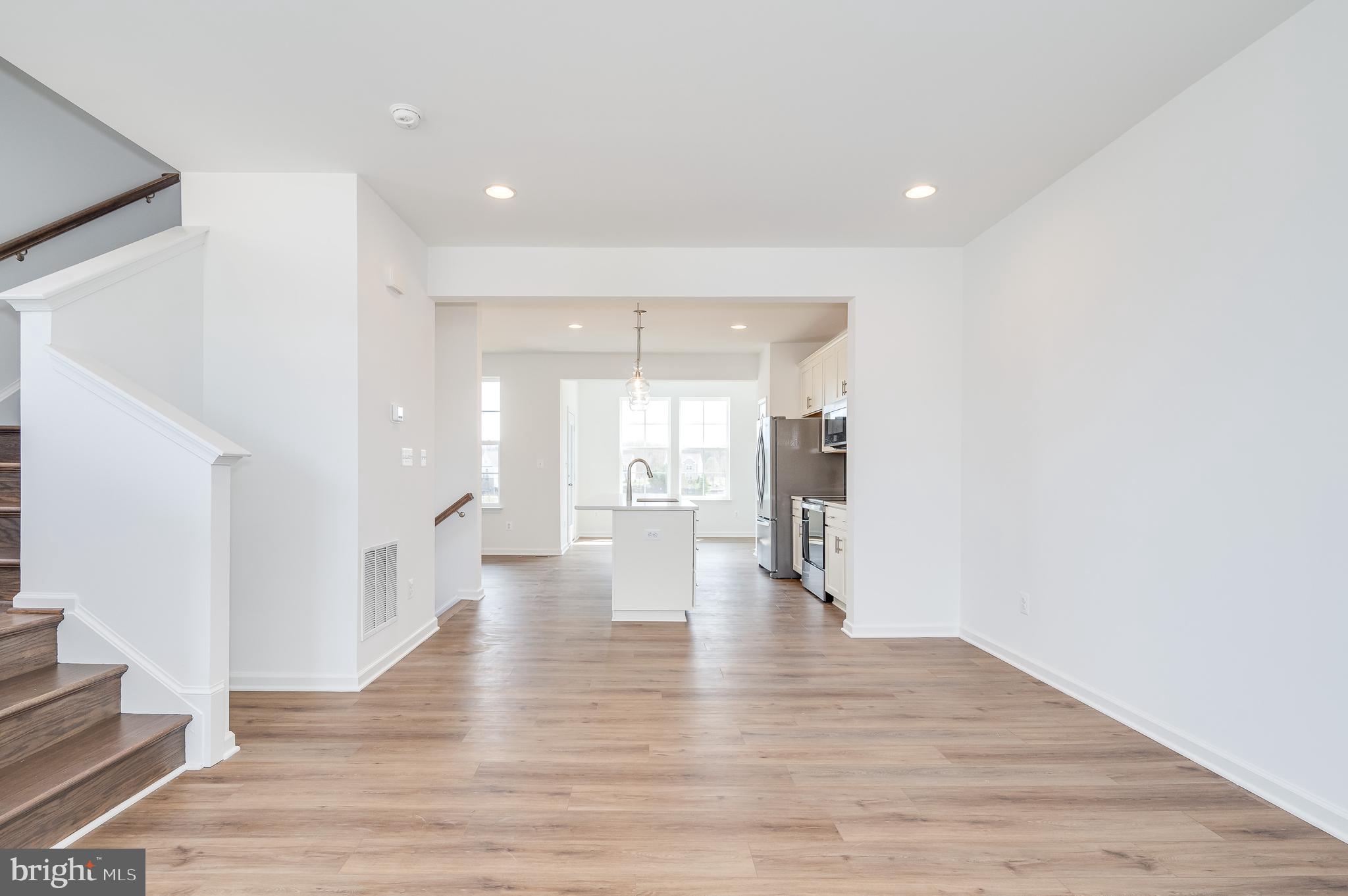 301 HILLSDALE PLACE