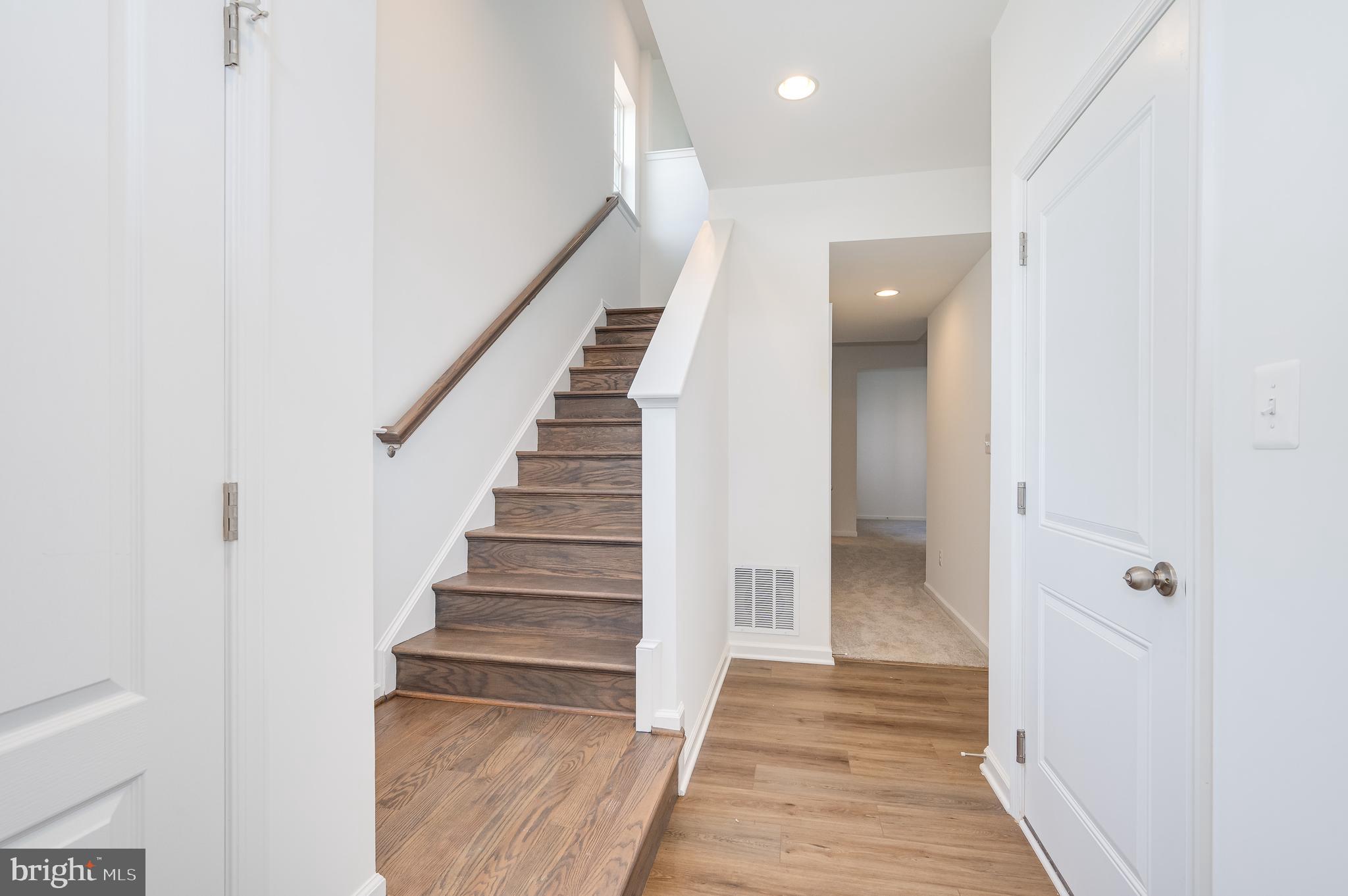 301 HILLSDALE PLACE