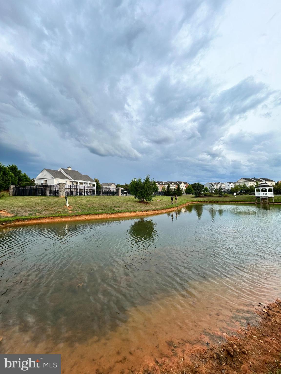 301 HILLSDALE PLACE