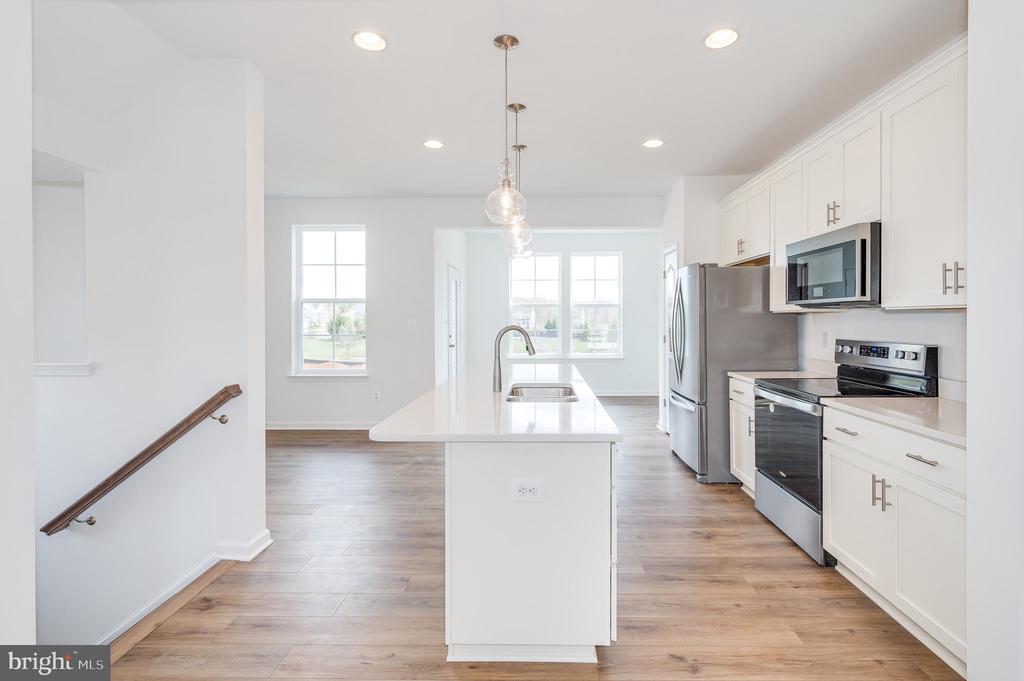 301 HILLSDALE PLACE
