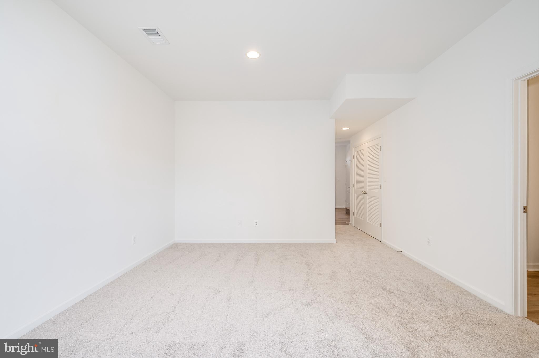 301 HILLSDALE PLACE