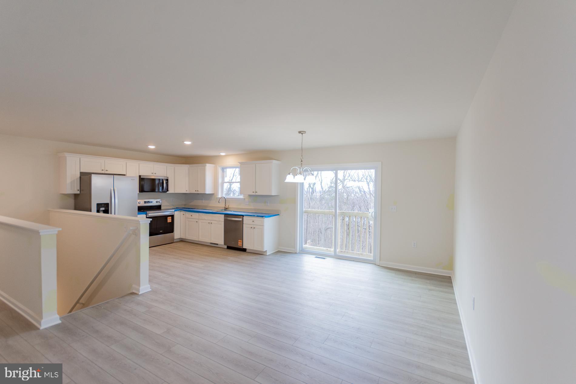 615 ALTA VISTA DRIVE