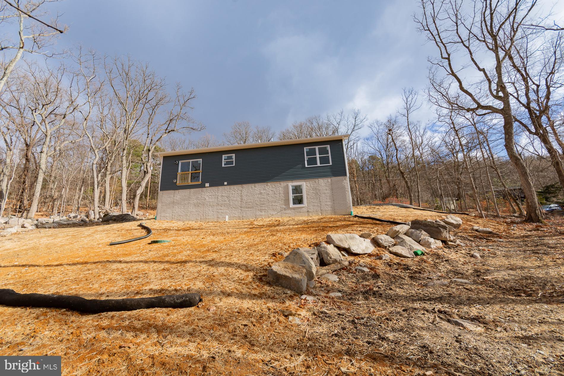 615 ALTA VISTA DRIVE