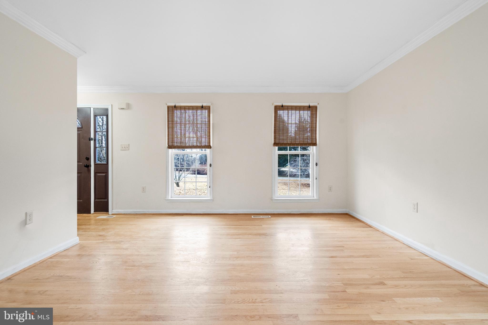280 LEISURE WAY