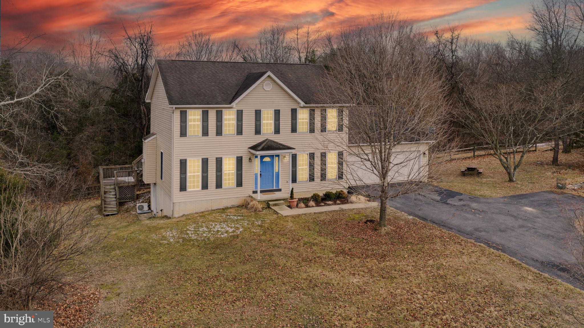 280 LEISURE WAY