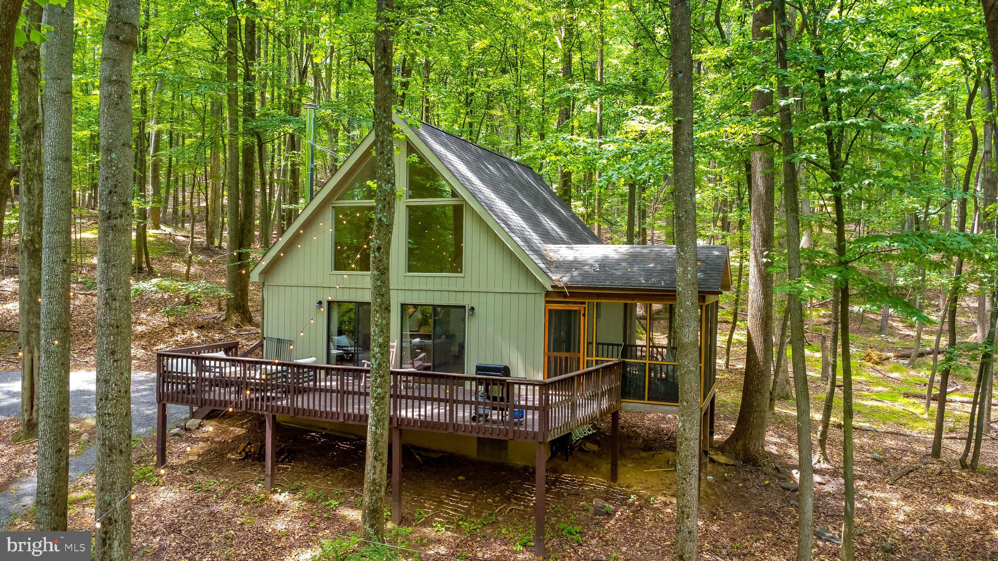 114 LIMESTONE LANE