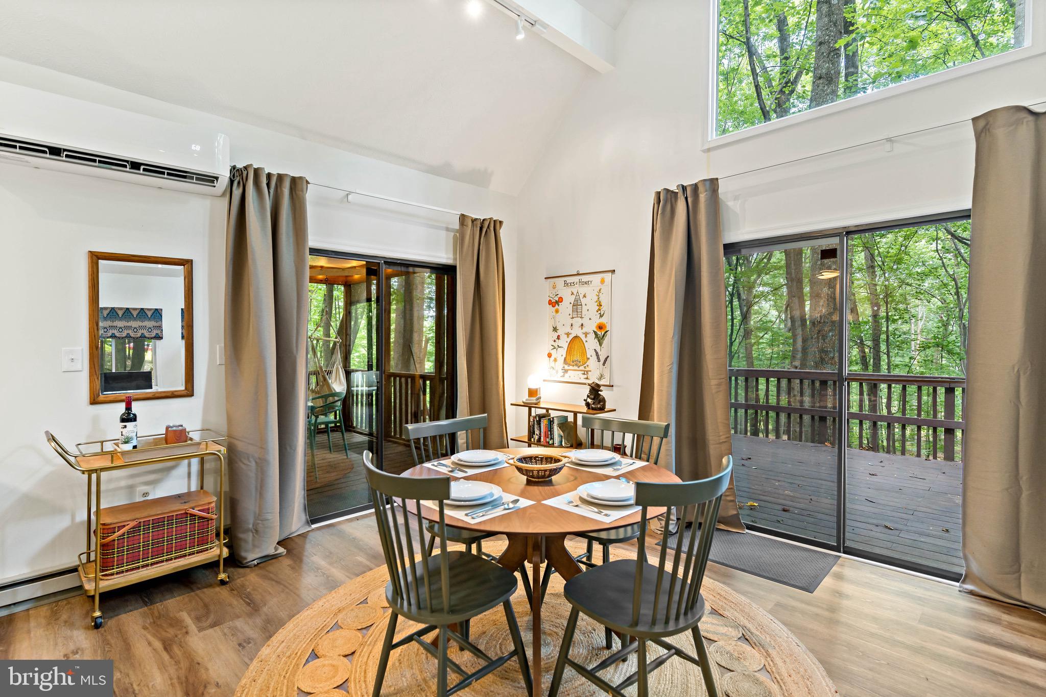 114 LIMESTONE LANE