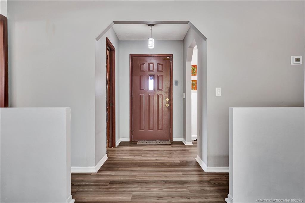 4706 SE Manatee Terrace