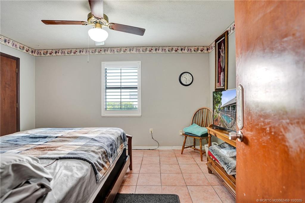 4706 SE Manatee Terrace