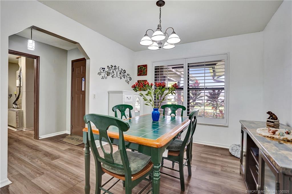 4706 SE Manatee Terrace