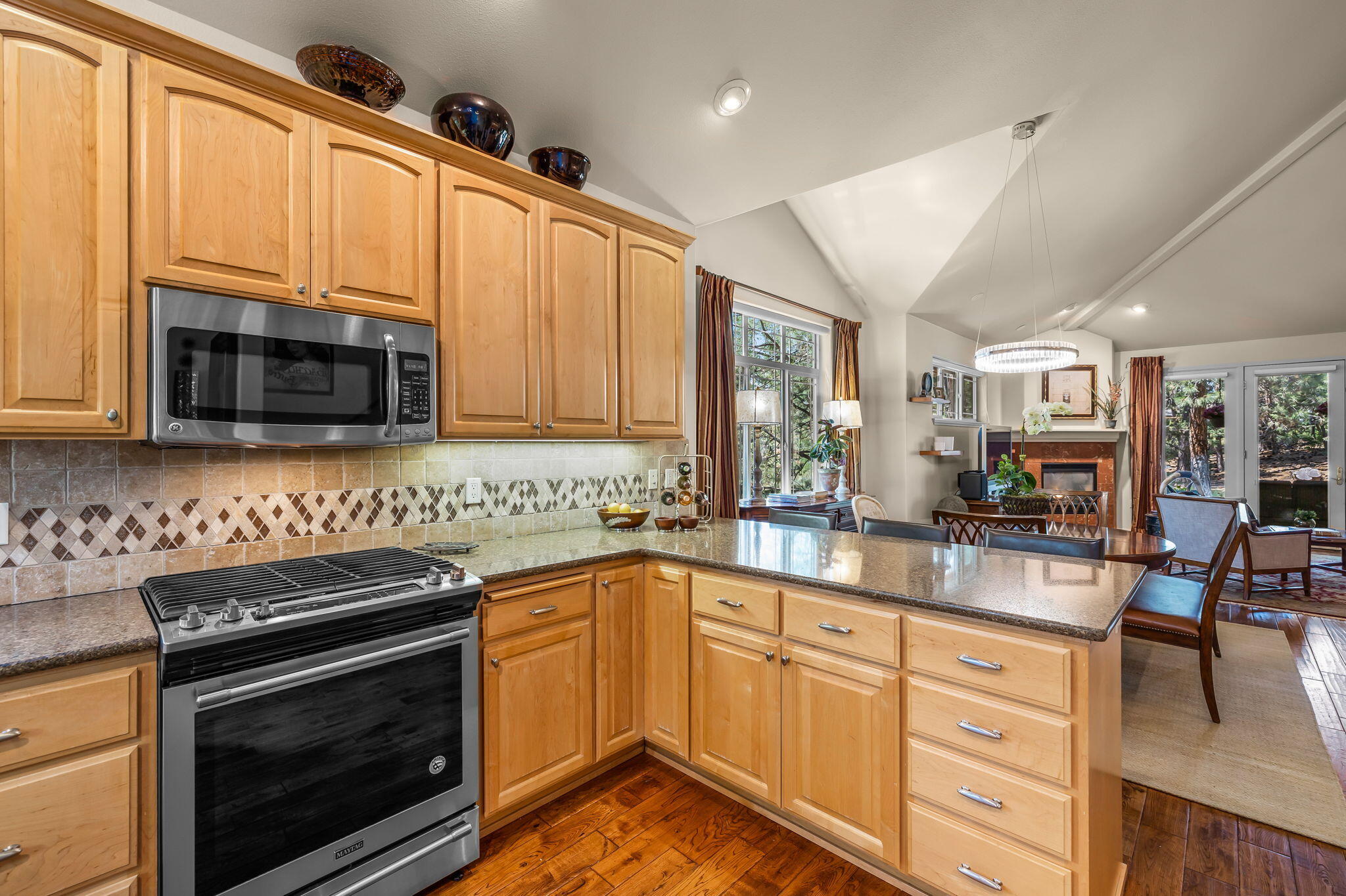 359 SW Mt Washington Drive