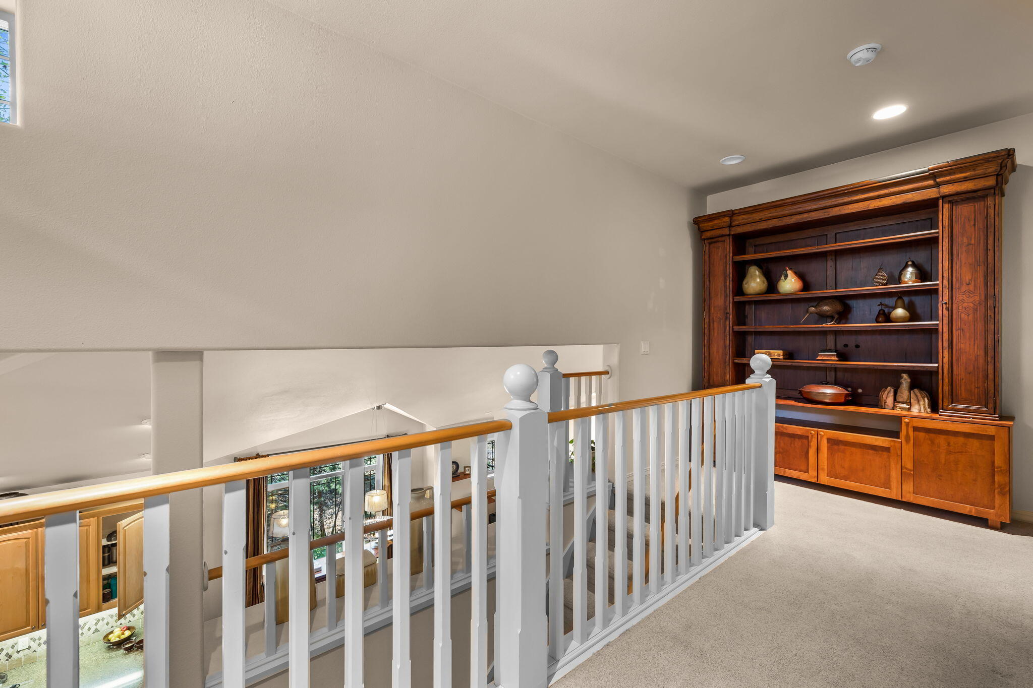 359 SW Mt Washington Drive