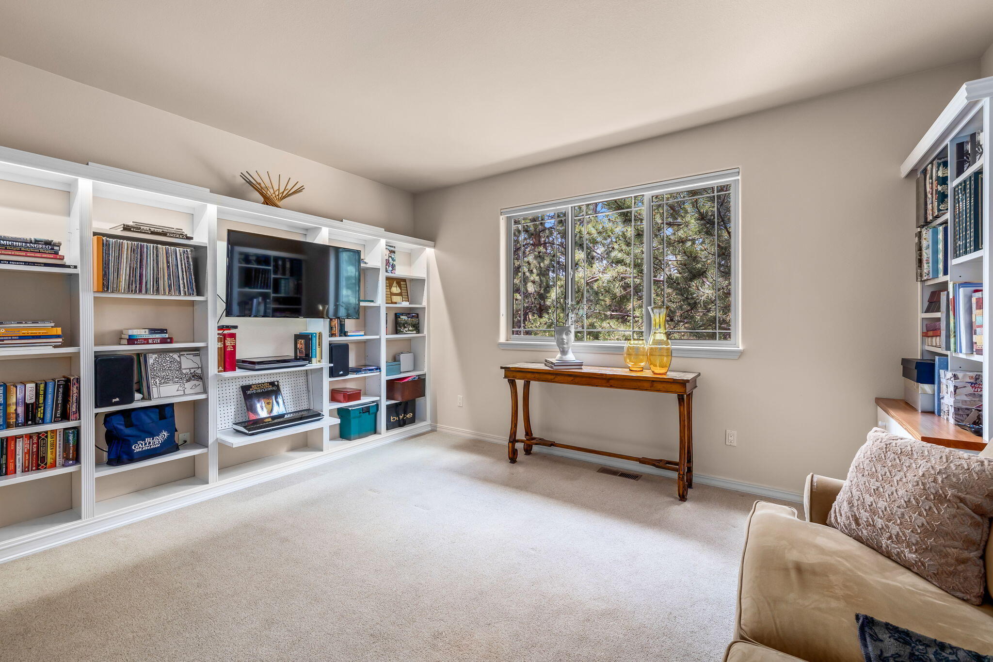 359 SW Mt Washington Drive