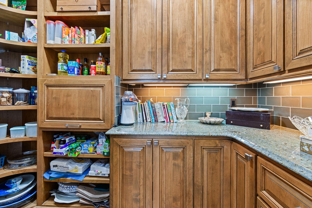 61451 Skene Trail