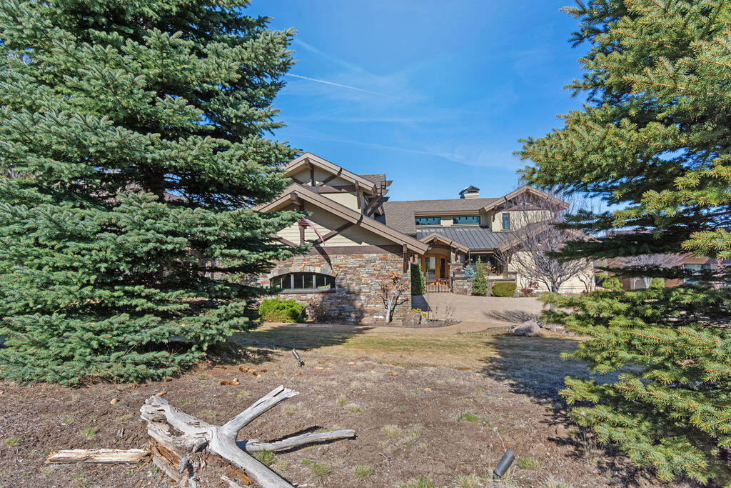 61451 Skene Trail