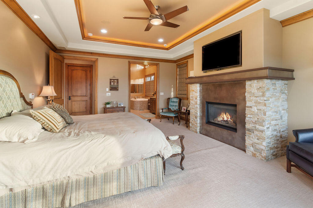61451 Skene Trail