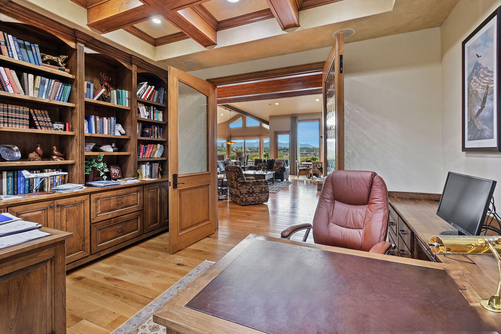 61451 Skene Trail