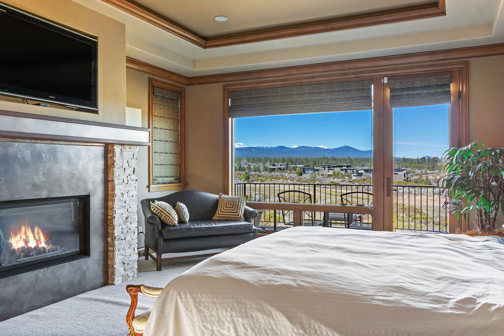 61451 Skene Trail