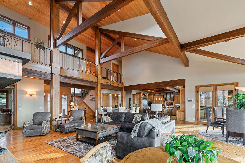 61451 Skene Trail