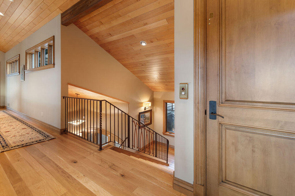 61451 Skene Trail