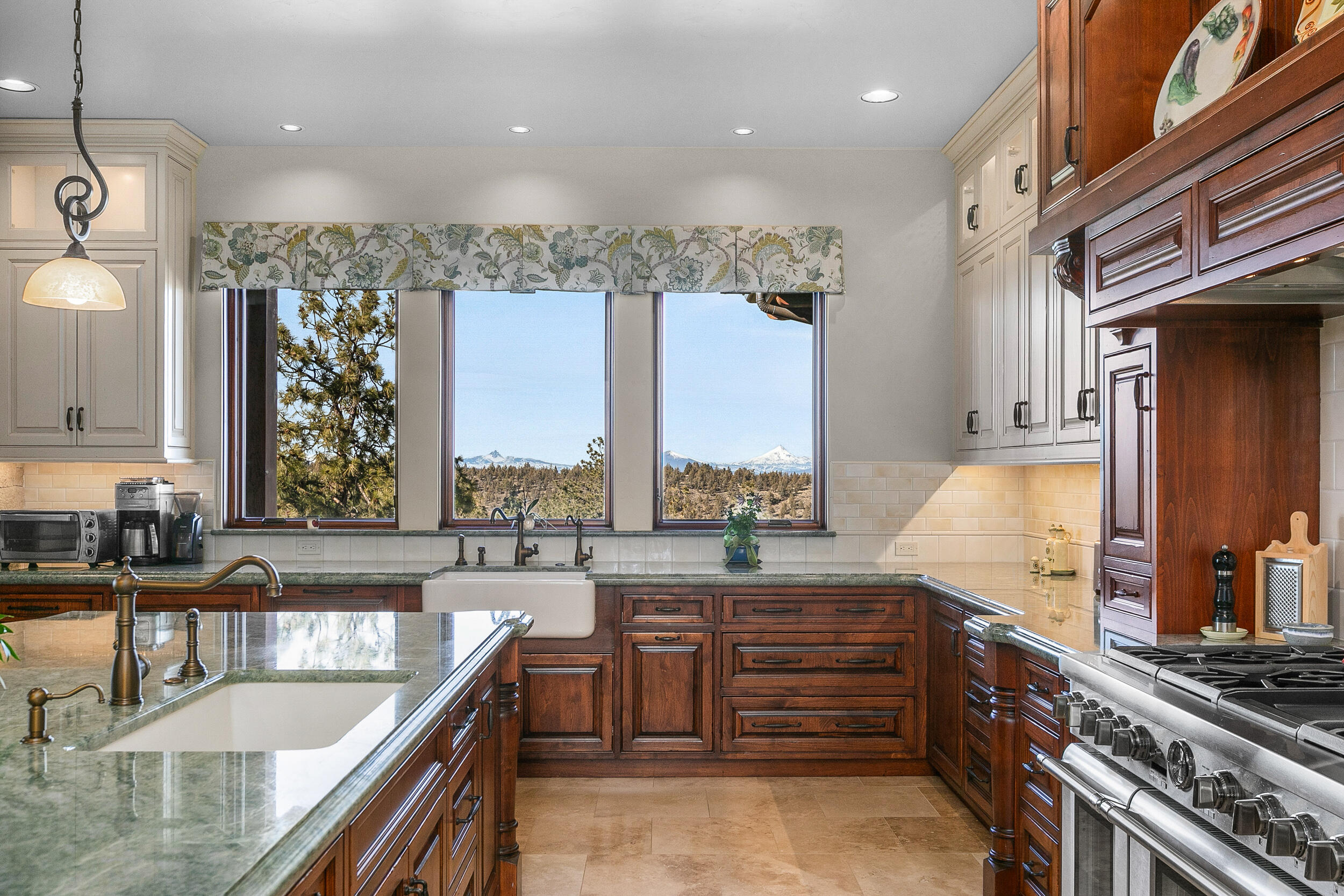1658 NW Wild Rye Circle