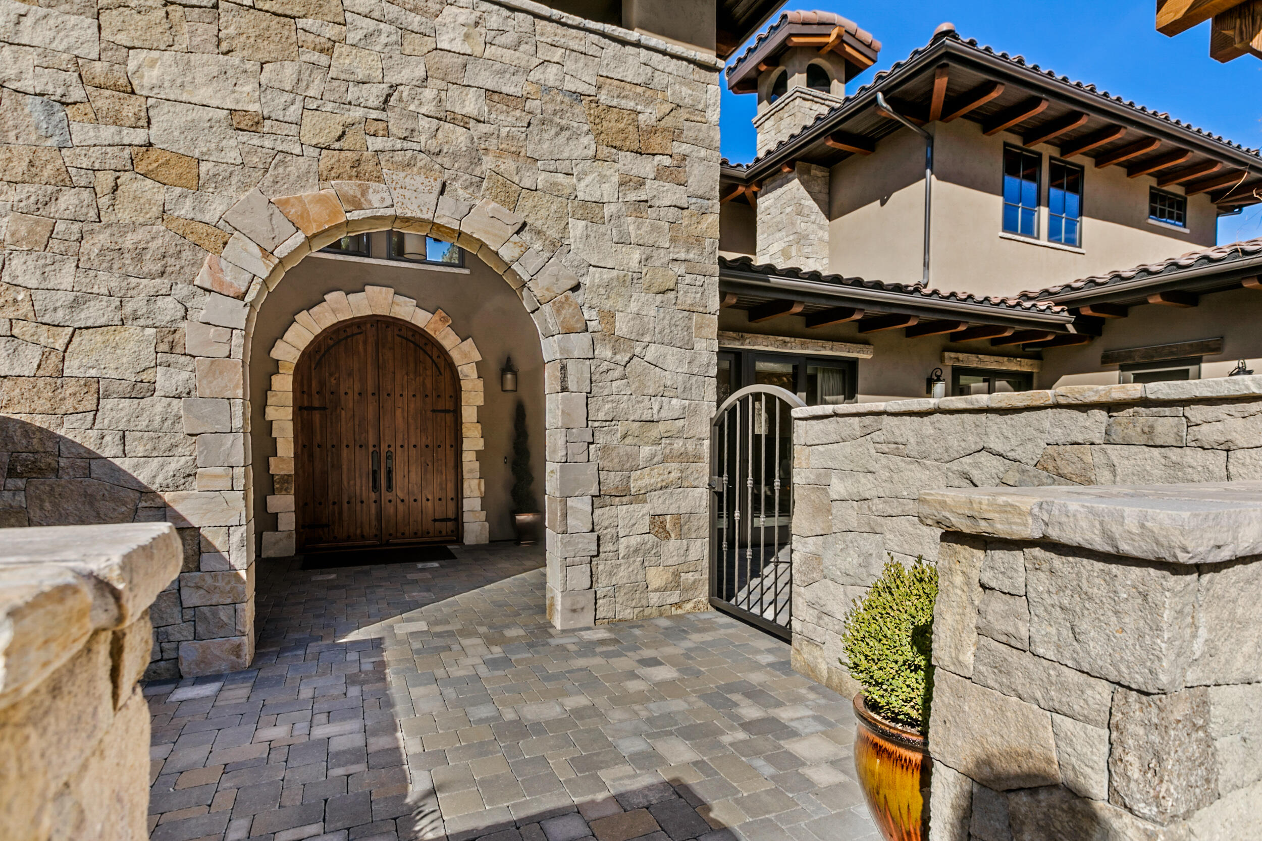 1658 NW Wild Rye Circle