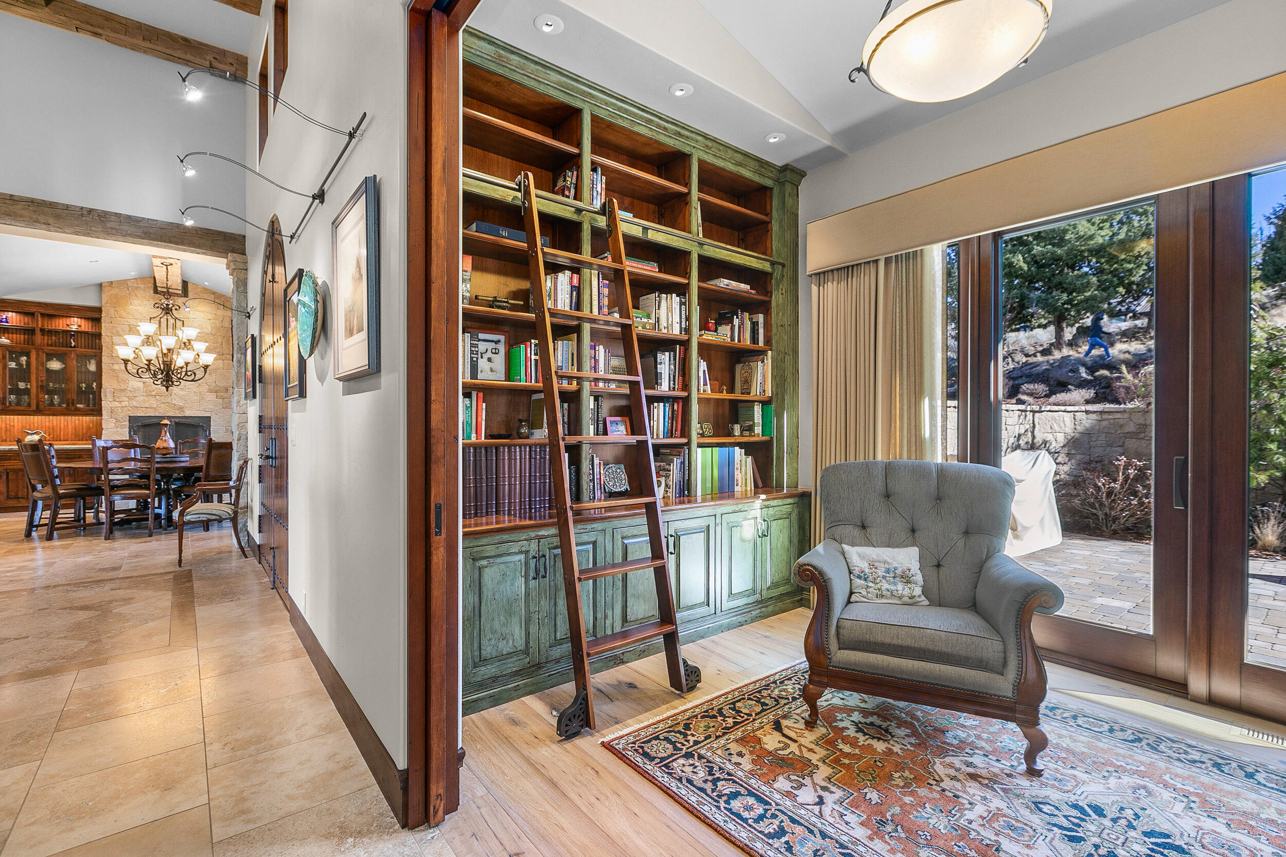 1658 NW Wild Rye Circle