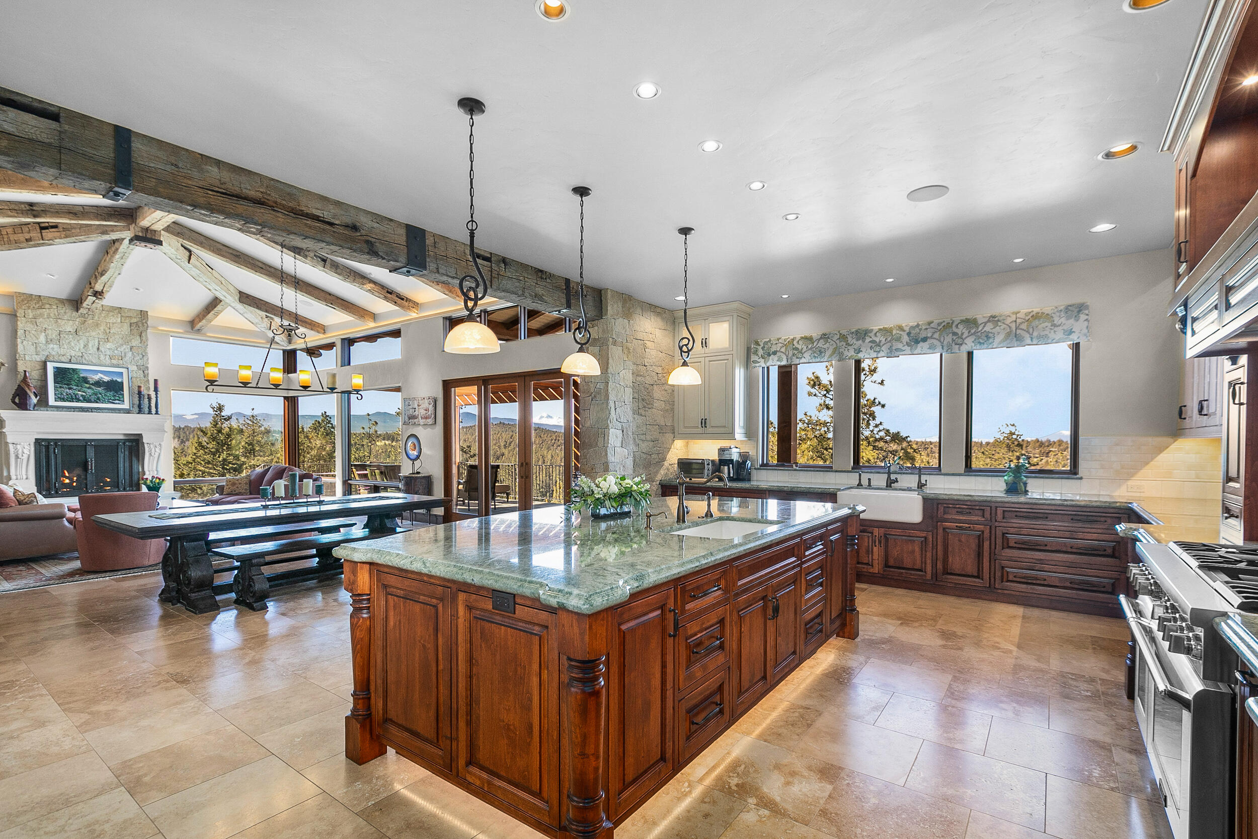 1658 NW Wild Rye Circle