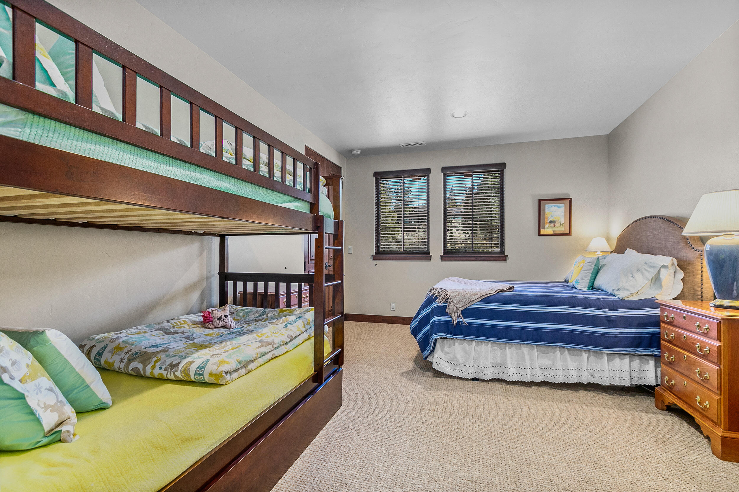 1658 NW Wild Rye Circle