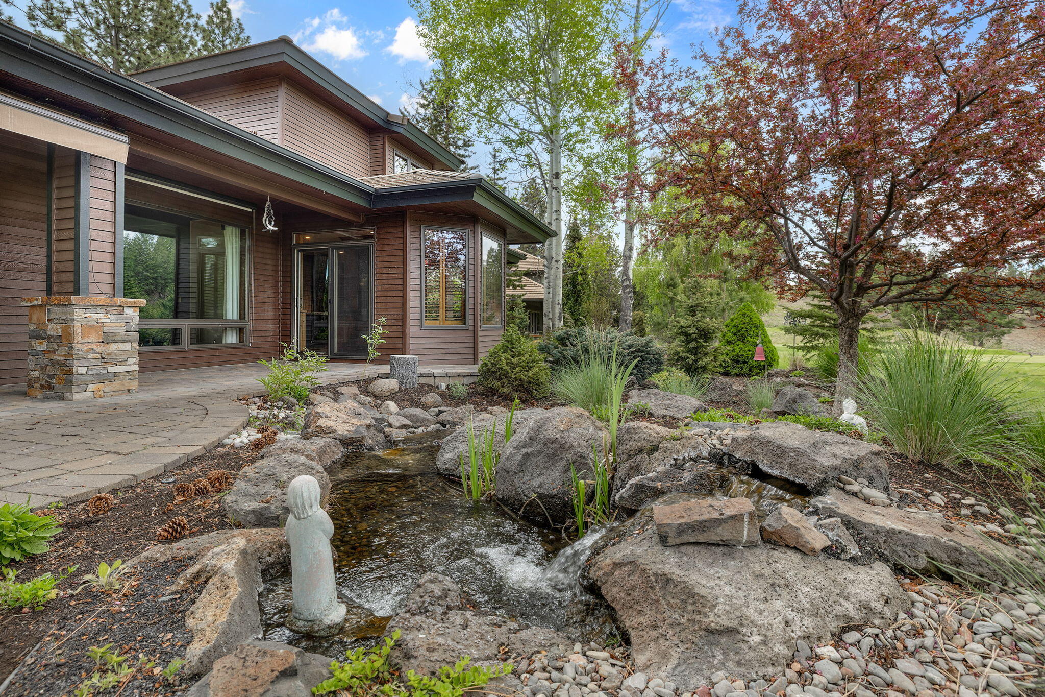 19586 Green Lakes Loop