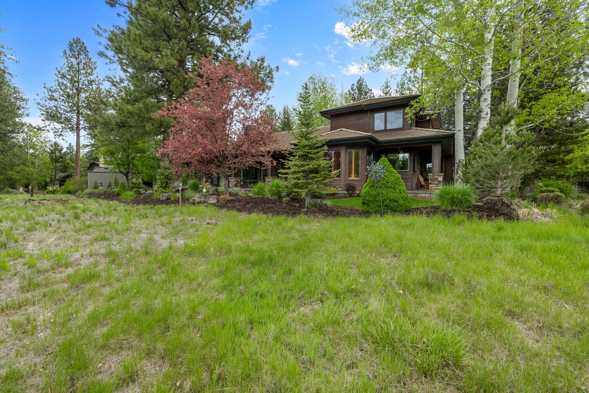 19586 Green Lakes Loop