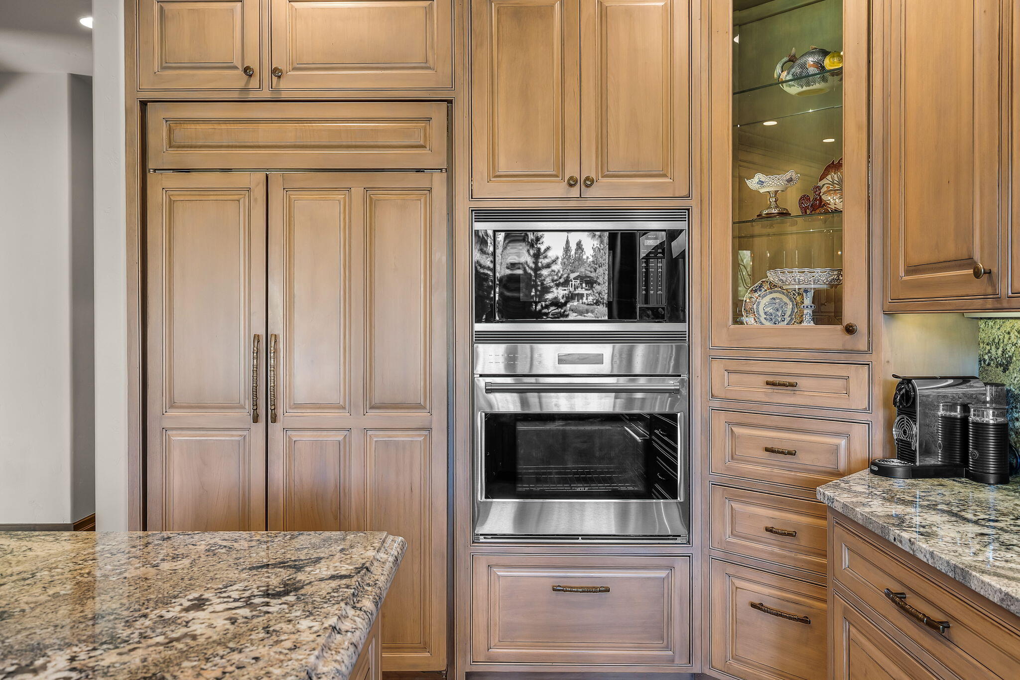 61302 Tam McArthur Loop