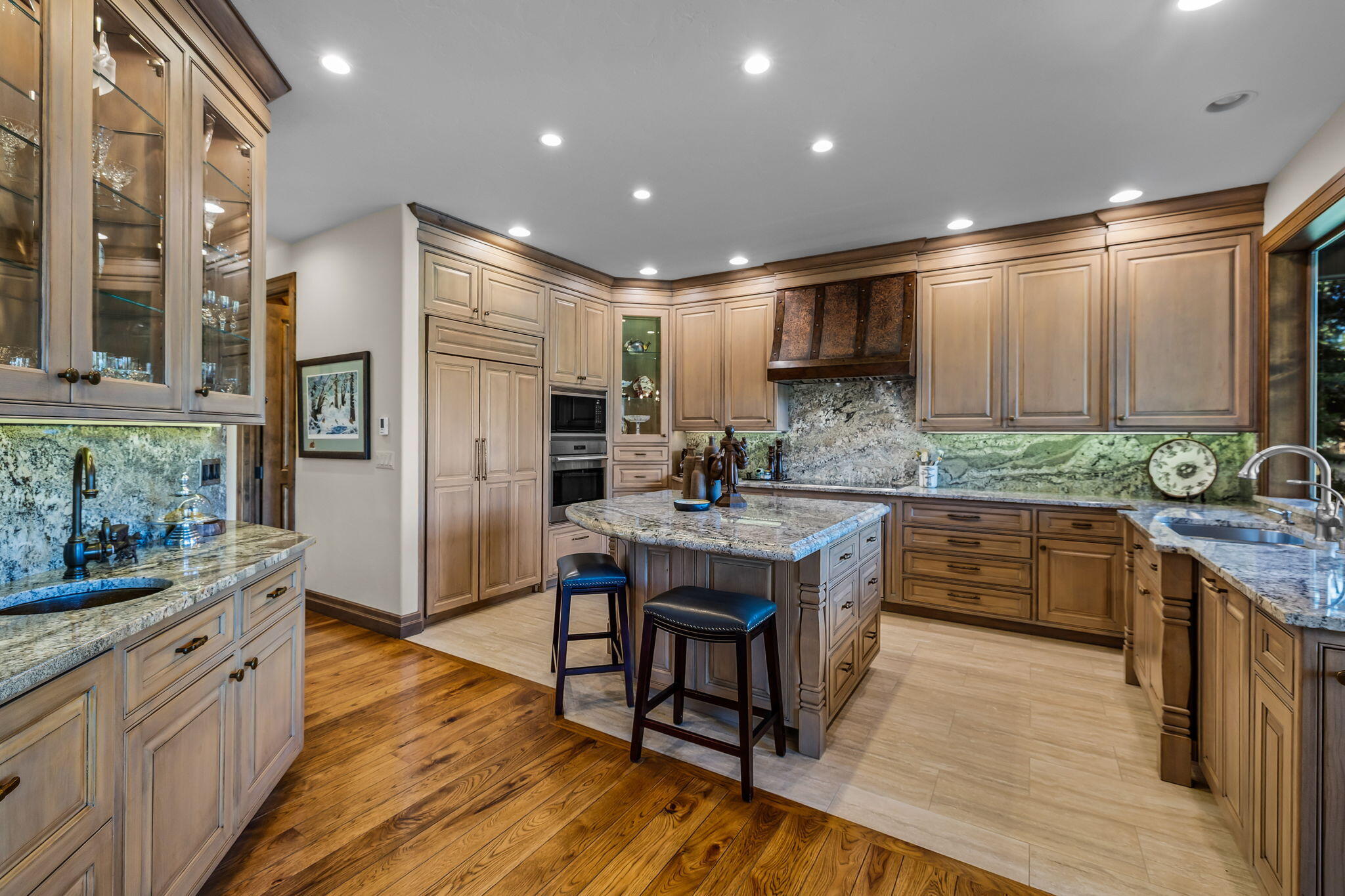 61302 Tam McArthur Loop