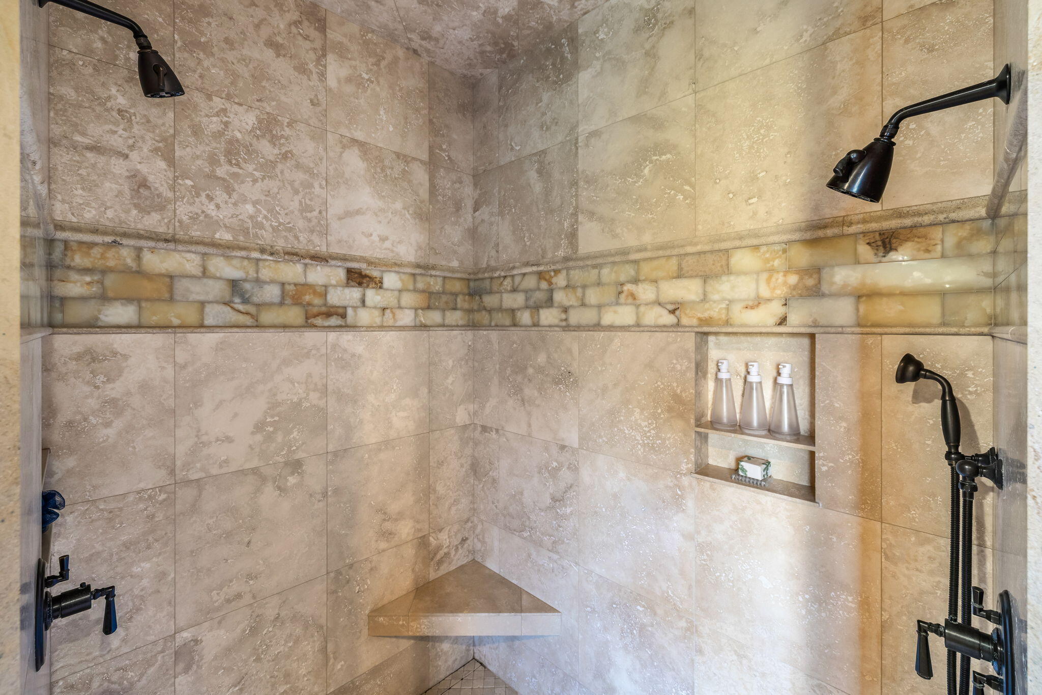 61302 Tam McArthur Loop