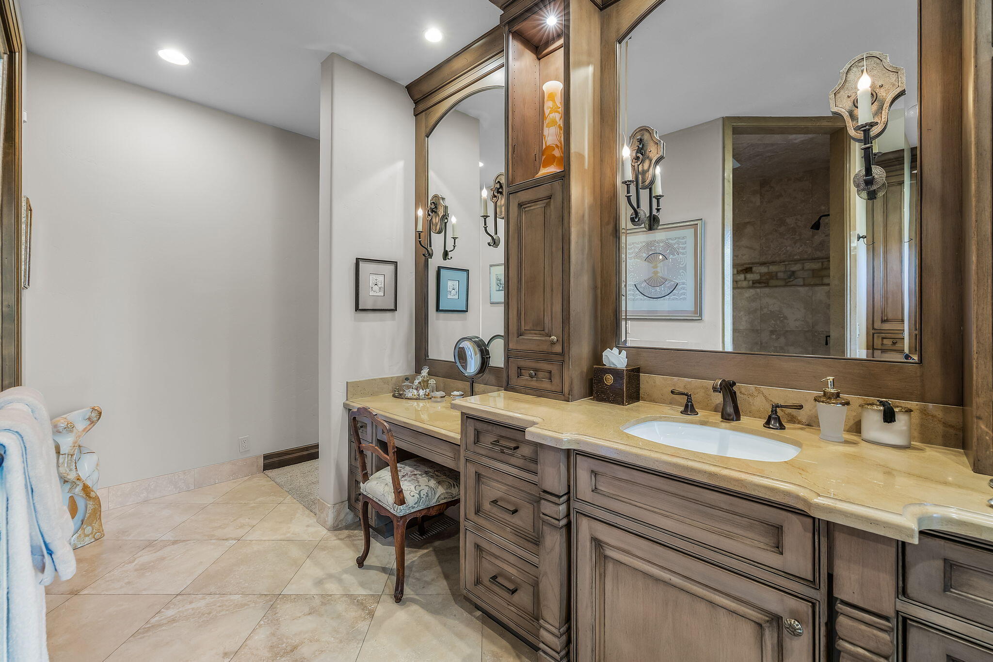 61302 Tam McArthur Loop