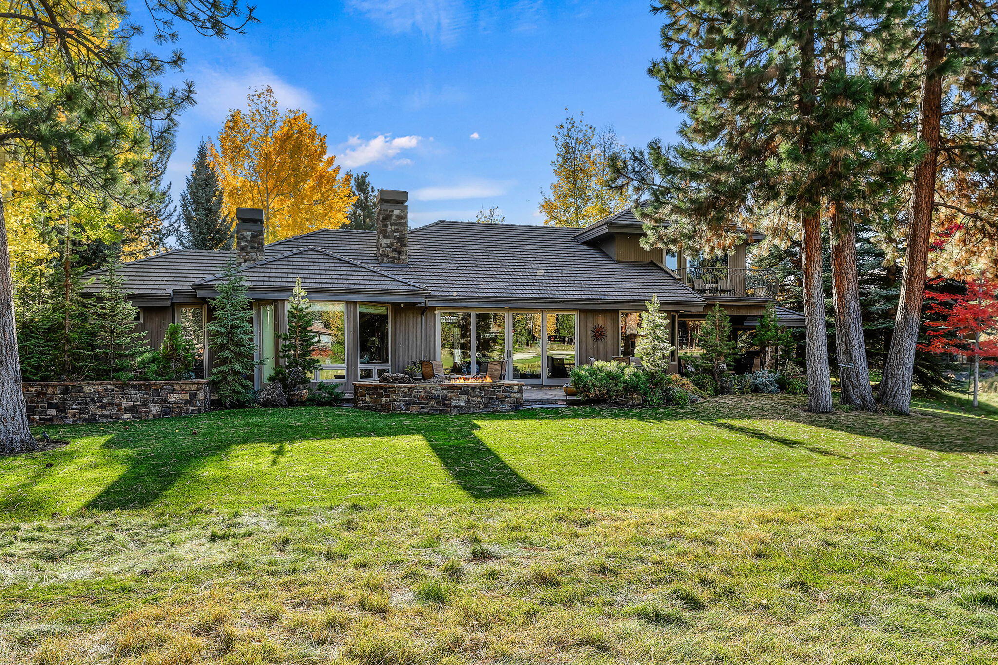 61302 Tam McArthur Loop