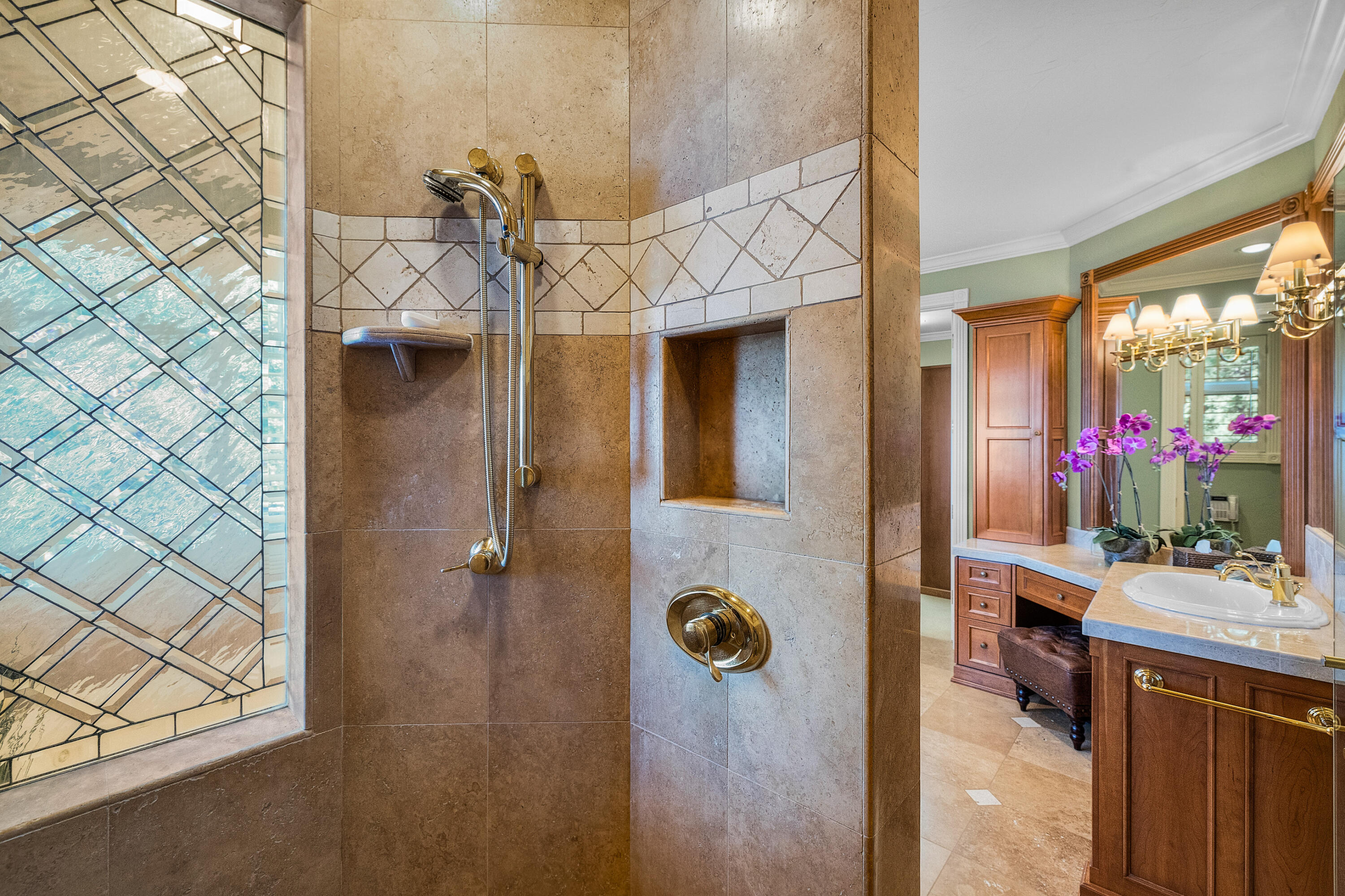 1748 NW Farewell Drive